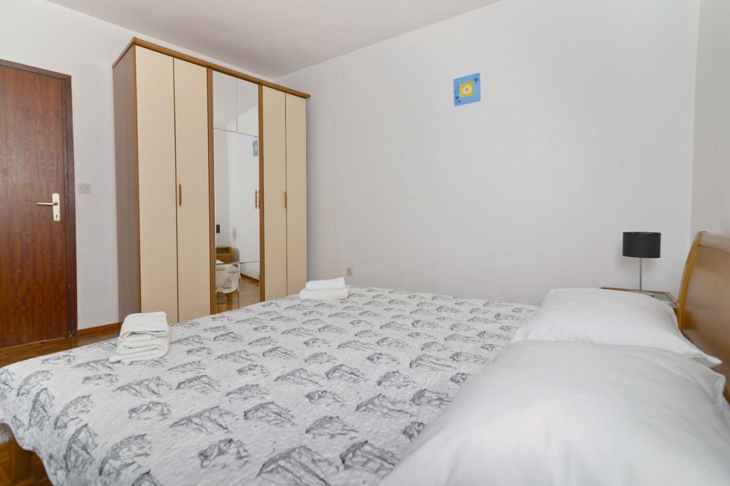 Apartments Ive - With Sea View Тисно Екстер'єр фото